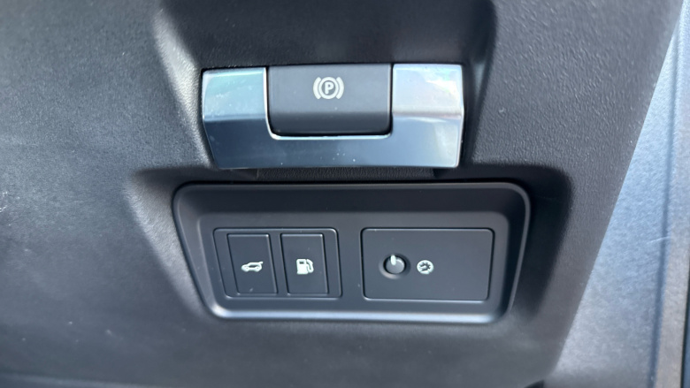 Land Rover Discovery Sport 1.5 P300e R-Dynamic SE 5dr Auto [5 Seat] Station Wagon